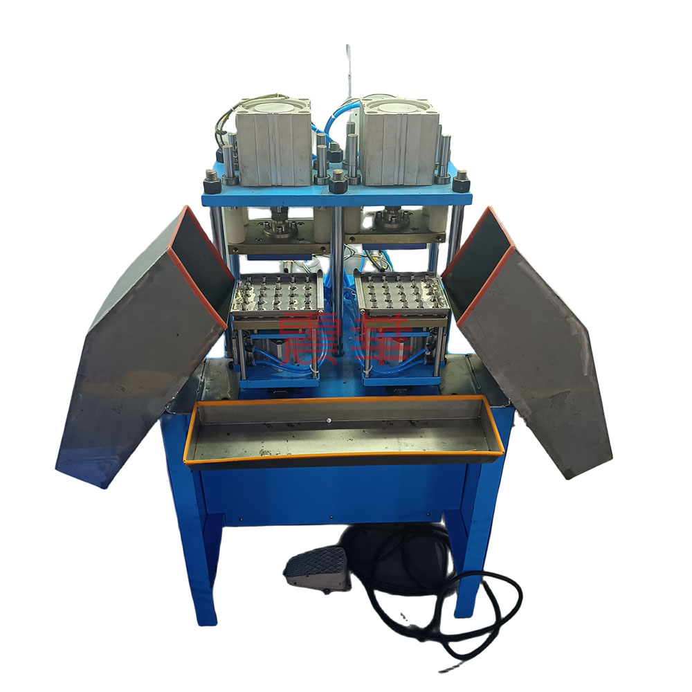 沖孔機